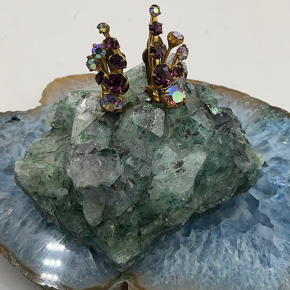 Vtg. Beautiful Austrian Elegant Brass Clip On Earrings W/Sparkling Crystals - Picture 3 of 6